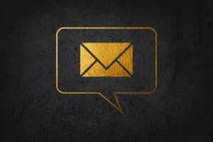 Du kan bruge forskellige mailsignaturer, alt efter om du begynder eller besvarer en mail. Få mit bud på 8 oplagte punkter til mailsignaturen.