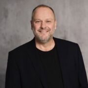 mikael J mikael J